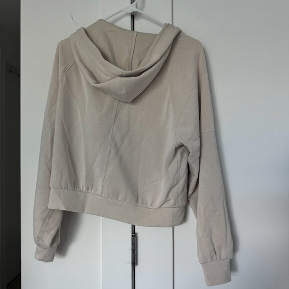 Prana Loungewear Set - White (Hoodie + Shorts) - Picture 3 of 4